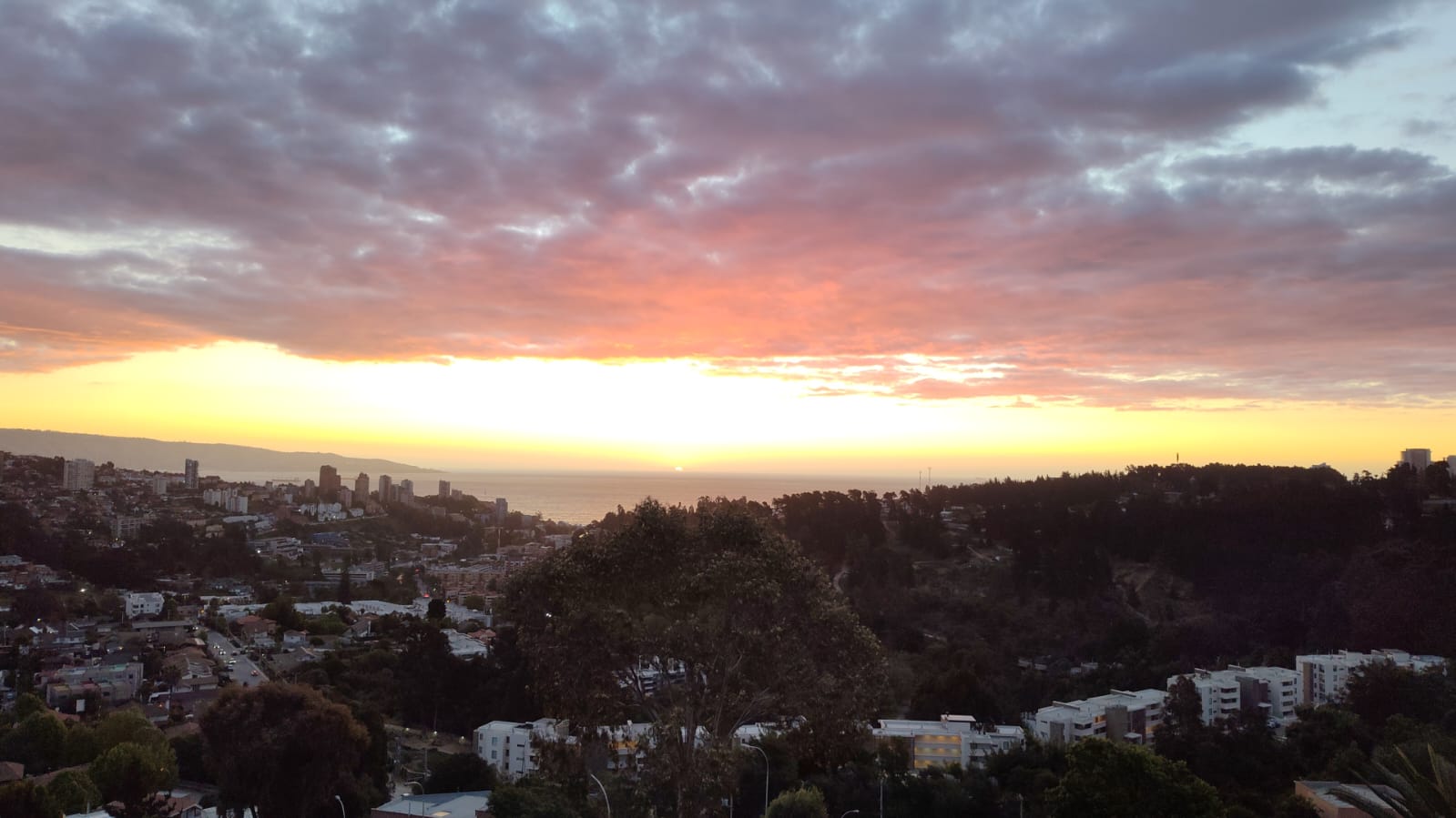Atardecer en Reñaca (Pueblo de Pastor John y su Mujer Pamela) - Obra de la Creación de Dios (24 oct 2025)